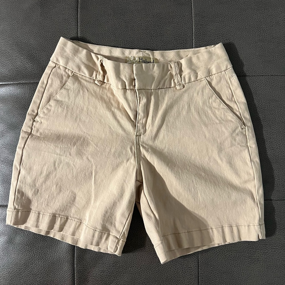Basic kaki female shorts